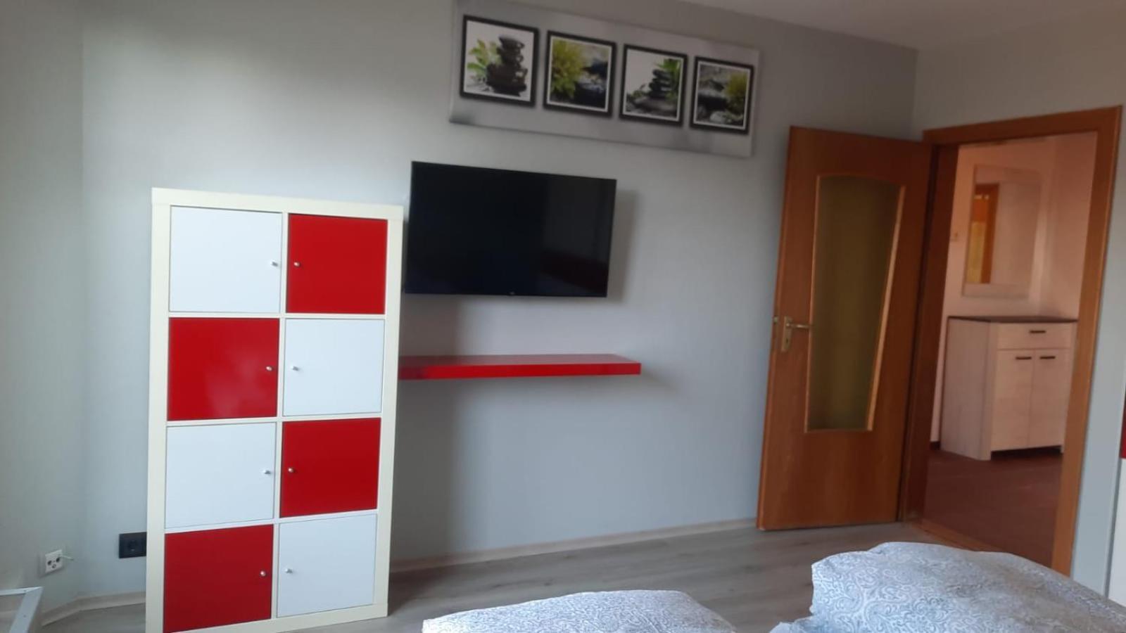 Ferienwohnung Mittelpunkt Schortens Esterno foto